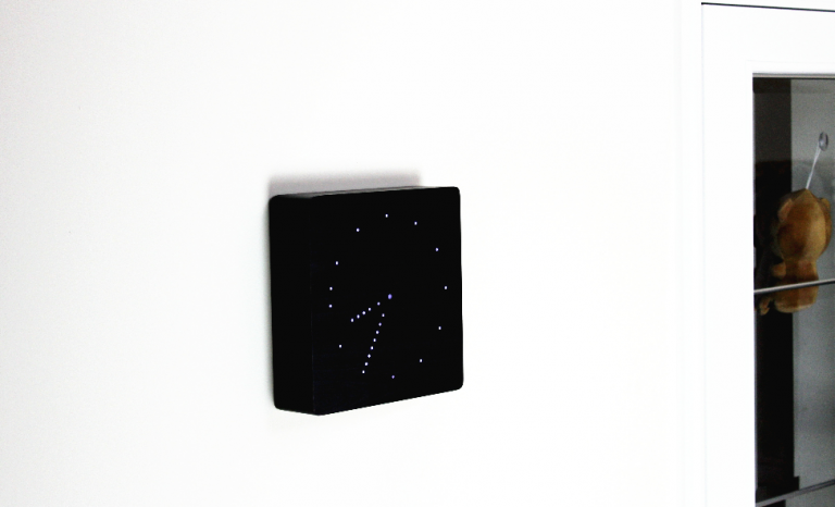 Analogue Click Clock