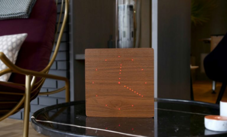 Analogue Click Clock