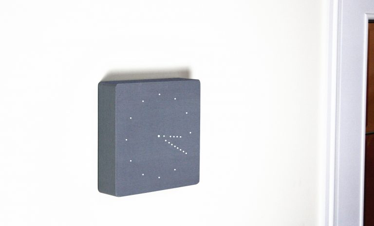 Analogue Click Clock