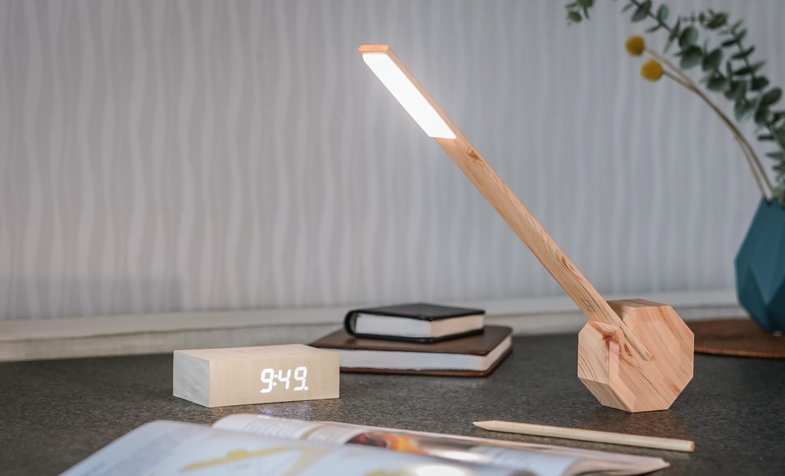 Octagon One Portable Desk Light main image 1