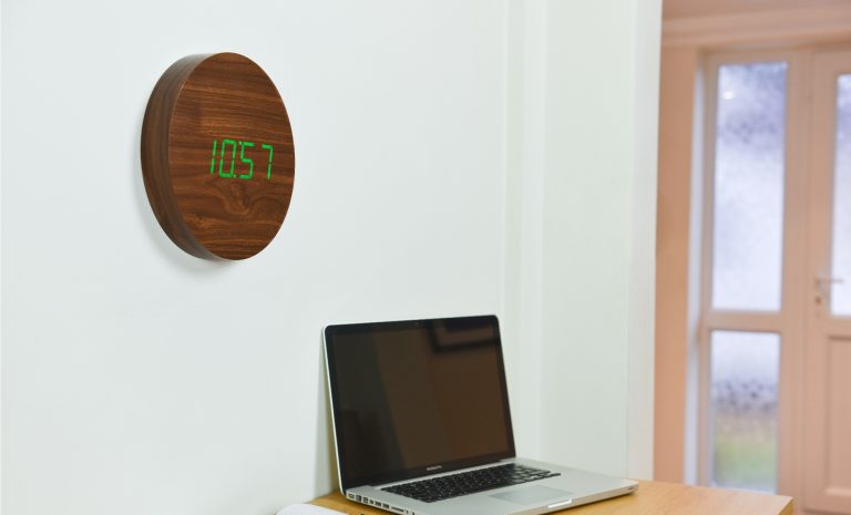 Wall Click Clock
