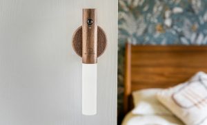Smart Baton Light - American Walnut