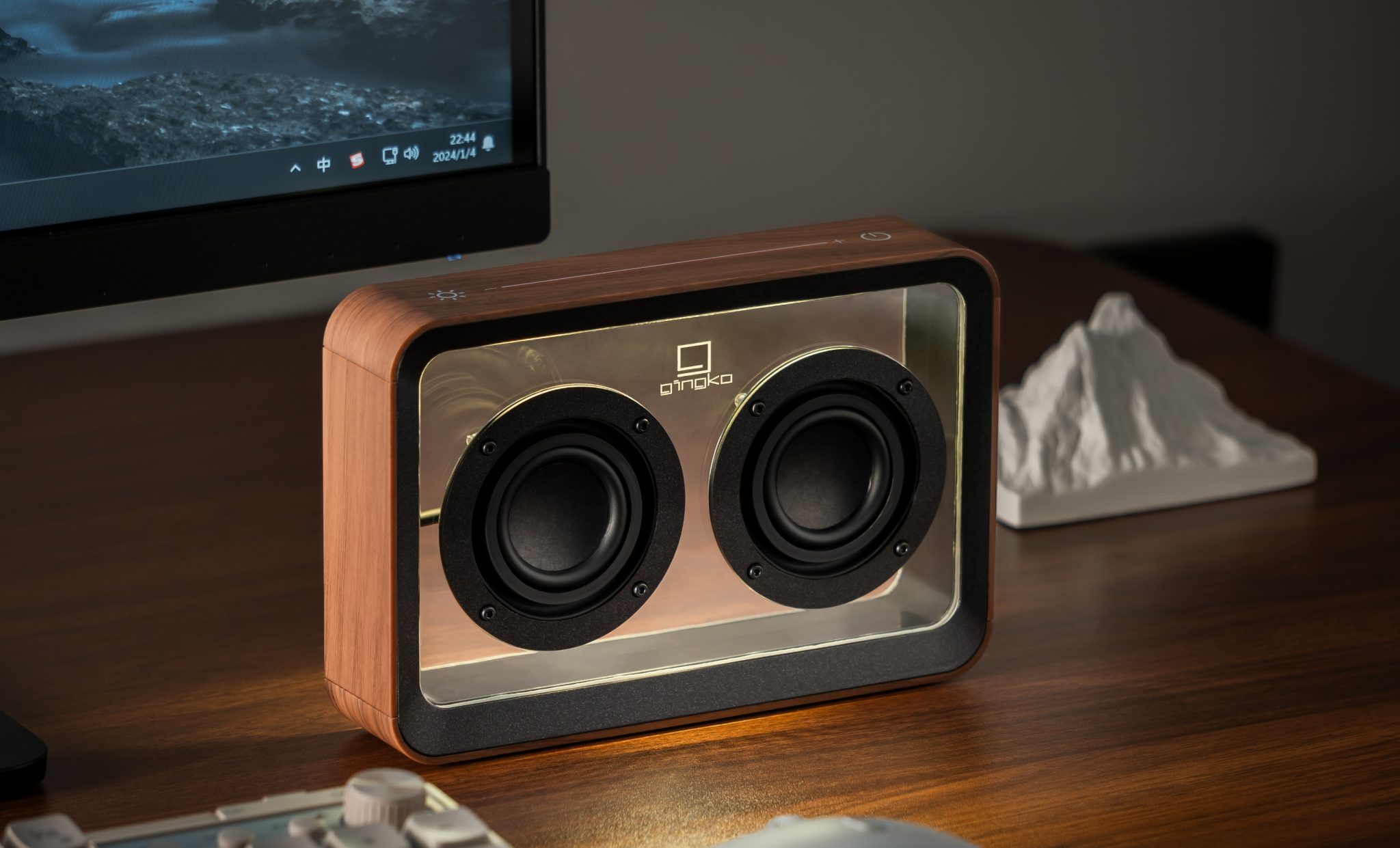 Gingko » Mage See-Through Bluetooth Speaker