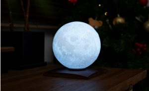 Smart LunaSpin Lamp